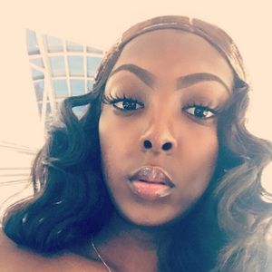 Meet your Posher, Jasmine